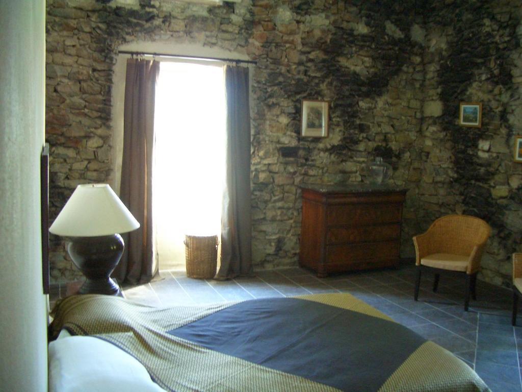 Le Prieure Des Sources Hotel La Repara Room photo