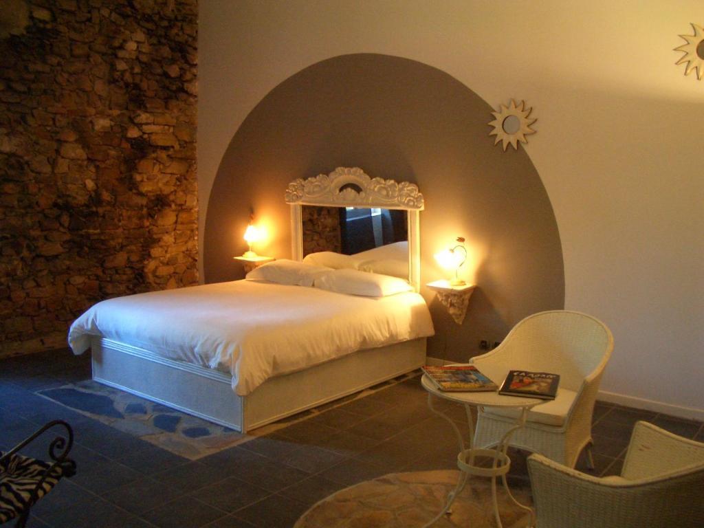 Le Prieure Des Sources Hotel La Repara Room photo